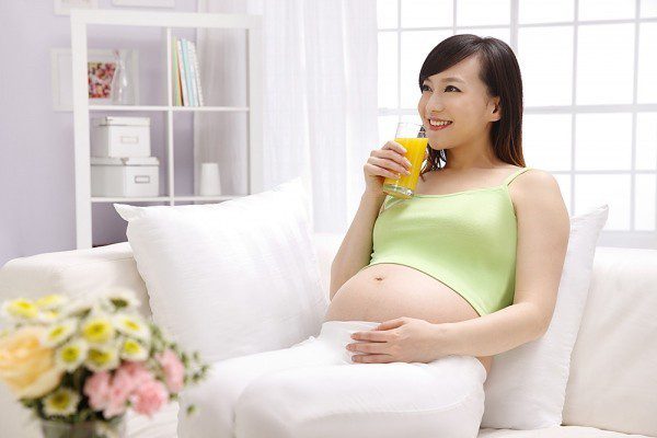 bà bầu có uống được tinh bột nghệ không